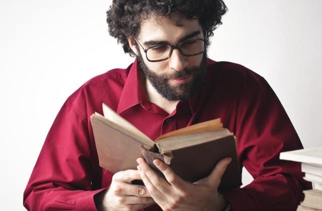 Georgian alphabet chart highlighting words beginning with ინ.