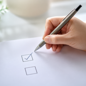 Formulate a Dichotomous Question With Accompanying Instruction example on a survey form with clear yes or no response options