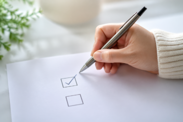 Formulate a Dichotomous Question With Accompanying Instruction example on a survey form with clear yes or no response options